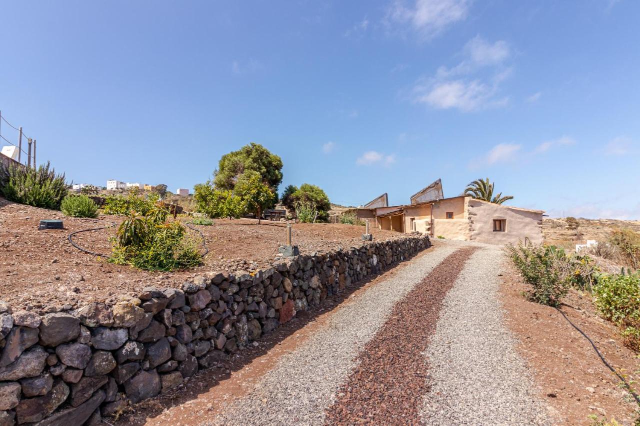 Flatguest Charming House + Pool + Terrace + Views Villa Santa Maria de Guia de Gran Canaria Exterior photo